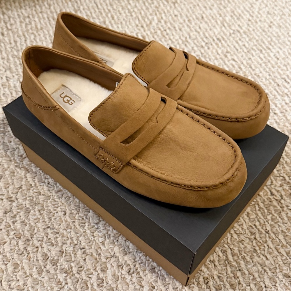 NWB UGG Men’s Burkman Leather Loafers - Picture 8 of 10